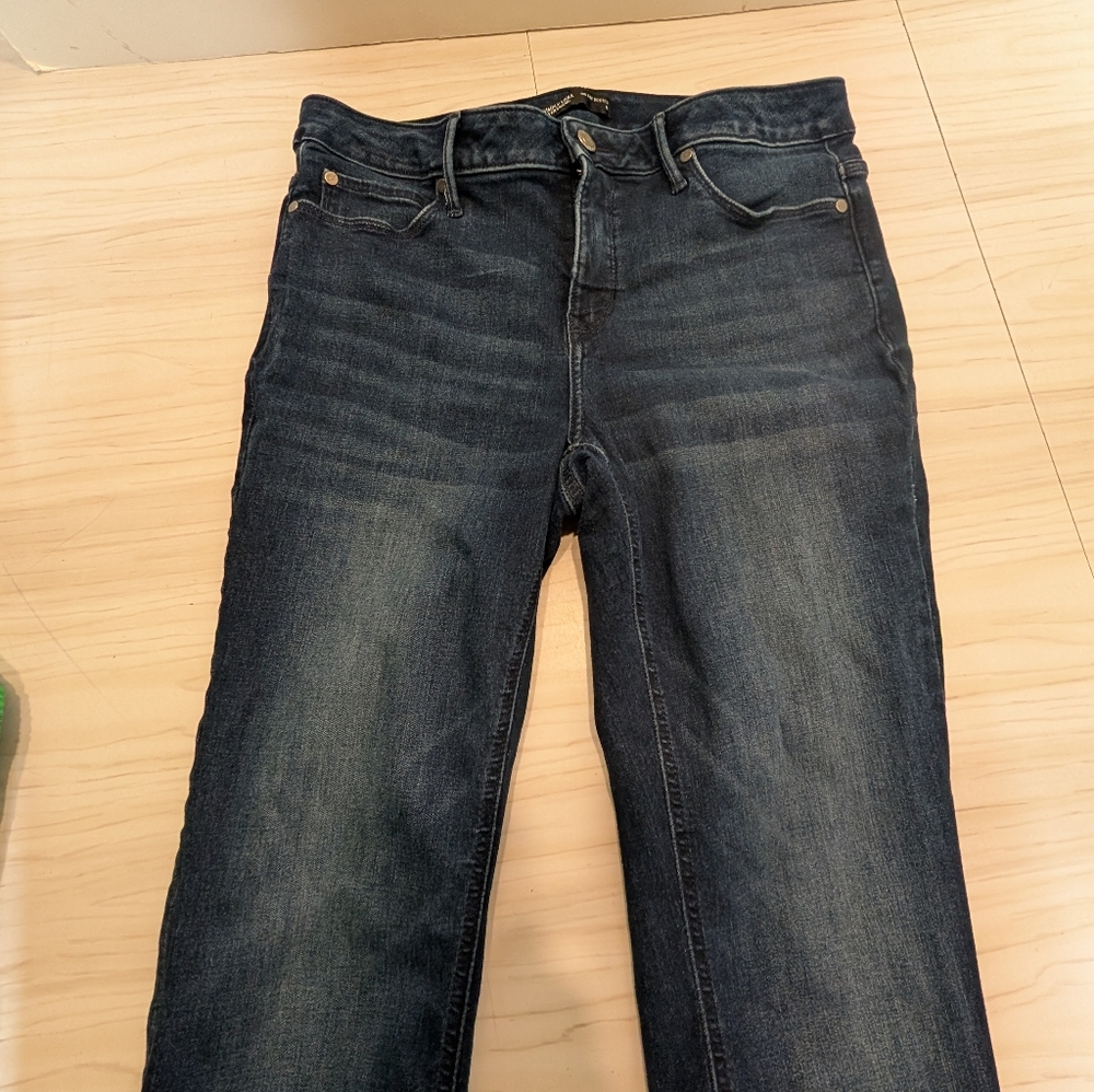 Vera Wang Classic Blue Denim Jeans
